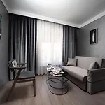 The Wings Neva Hotel 4*