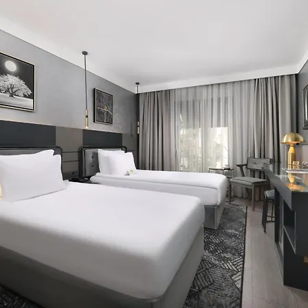 The Wings - Neva Hotel