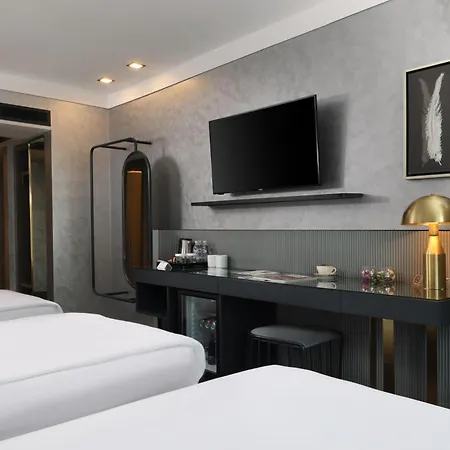 Hotel The Wings - Neva 4*