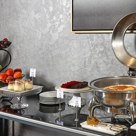 Hotel The Wings - Neva 4*