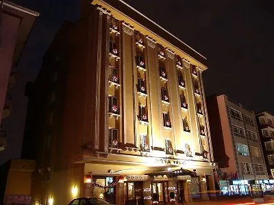 The Wings Neva Hotel