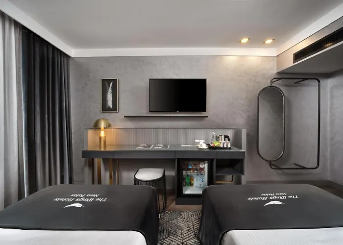 Hotel The Wings Neva 4*