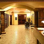 The Wings Neva Hotel