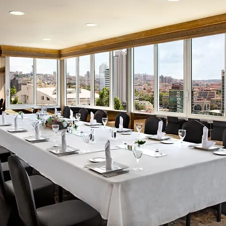 The Wings Neva Hotel