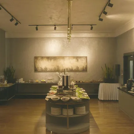 Hotel The Wings Neva 4*